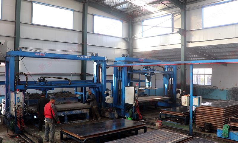 為什么機制漏糞板生產(chǎn)線一般都是配套的鋼制模具